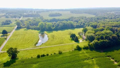 Tiny photo for East 200 N County Road, Logansport, IN 46947 (MLS # 202523216)