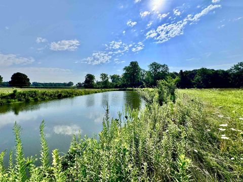 Tiny photo for East 200 N County Road, Logansport, IN 46947 (MLS # 202523216)