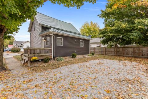 Tiny photo for 329 W GRANT Street, Greentown, IN 46936 (MLS # 202542075)