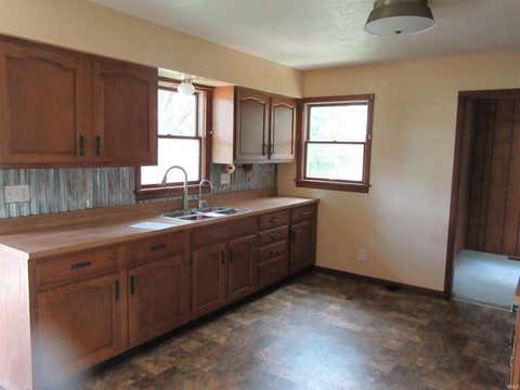 Tiny photo for 128 N LAKE CICOTT Drive, Logansport, IN 46947 (MLS # 202629695)