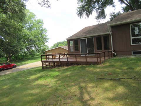 Tiny photo for 128 N LAKE CICOTT Drive, Logansport, IN 46947 (MLS # 202629695)