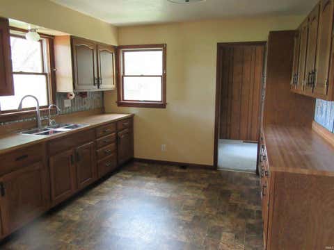 Tiny photo for 128 N LAKE CICOTT Drive, Logansport, IN 46947 (MLS # 202629695)