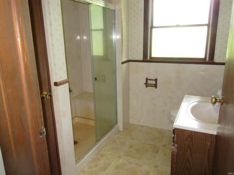 Tiny photo for 128 N LAKE CICOTT Drive, Logansport, IN 46947 (MLS # 202629695)
