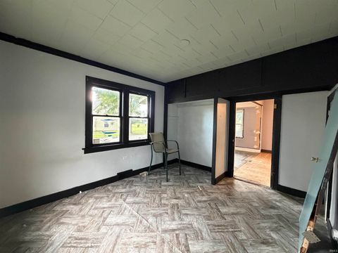 Tiny photo for 1154 Edwardsburg Avenue, Elkhart, IN 46514 (MLS # 202630115)