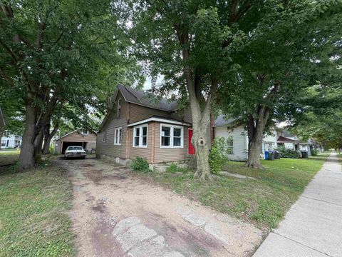 Tiny photo for 1154 Edwardsburg Avenue, Elkhart, IN 46514 (MLS # 202630115)