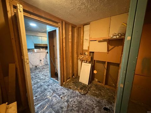 Tiny photo for 1154 Edwardsburg Avenue, Elkhart, IN 46514 (MLS # 202630115)