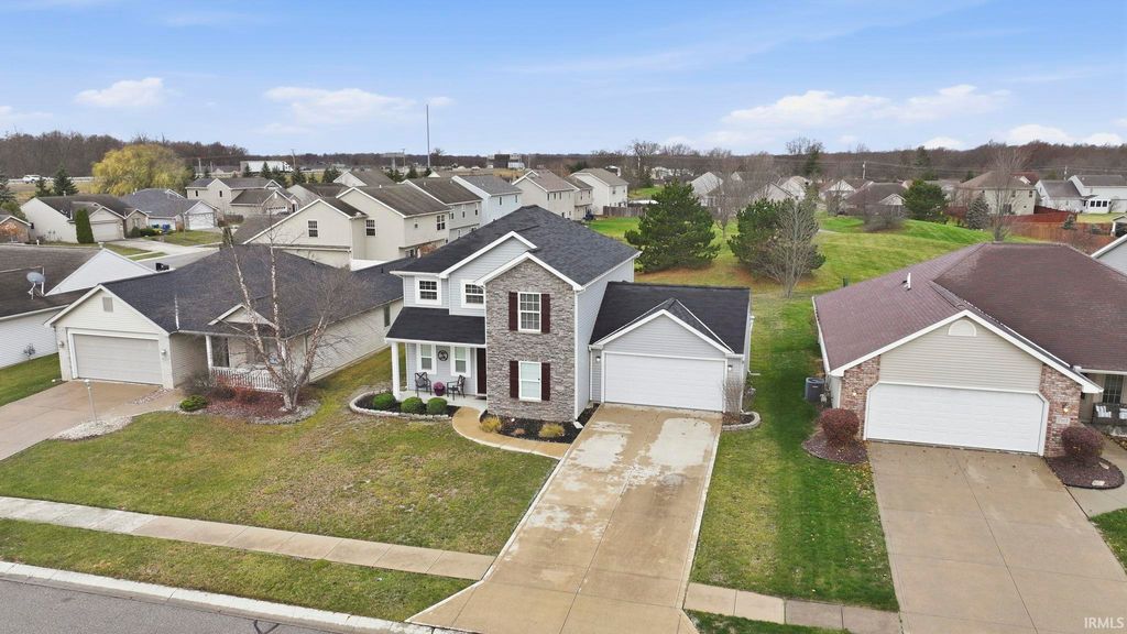 Photo of 7913 Maysfield Hill, Fort Wayne, IN 46835 (MLS # 202547518)