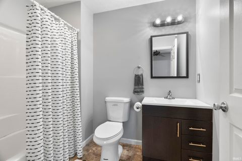 Tiny photo for 615 S 28th Street, Lafayette, IN 47904 (MLS # 202614273)