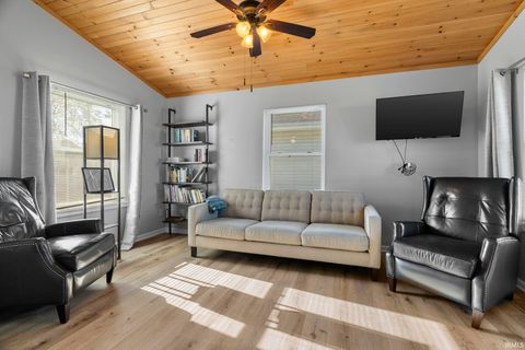 Tiny photo for 615 S 28th Street, Lafayette, IN 47904 (MLS # 202614273)