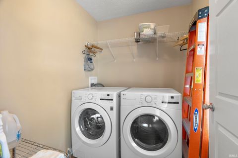 Tiny photo for 615 S 28th Street, Lafayette, IN 47904 (MLS # 202614273)