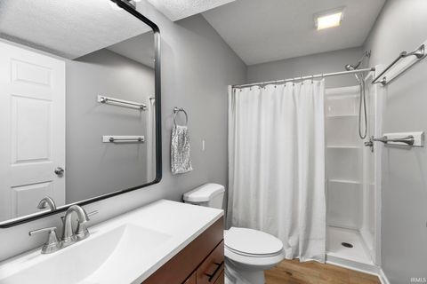 Tiny photo for 615 S 28th Street, Lafayette, IN 47904 (MLS # 202614273)