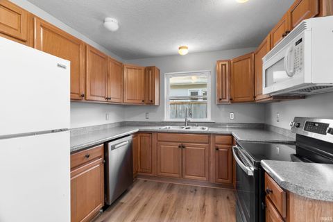 Tiny photo for 615 S 28th Street, Lafayette, IN 47904 (MLS # 202614273)