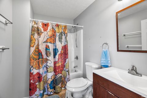 Tiny photo for 615 S 28th Street, Lafayette, IN 47904 (MLS # 202614273)