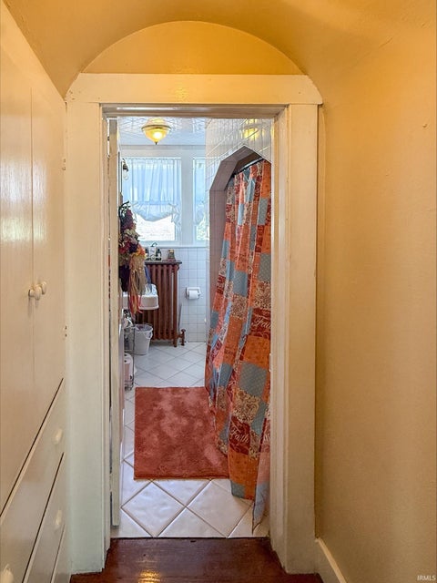 Tiny photo for 415 N Geiger Street, Huntingburg, IN 47542 (MLS # 202642206)