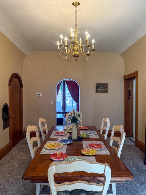 Tiny photo for 415 N Geiger Street, Huntingburg, IN 47542 (MLS # 202642206)