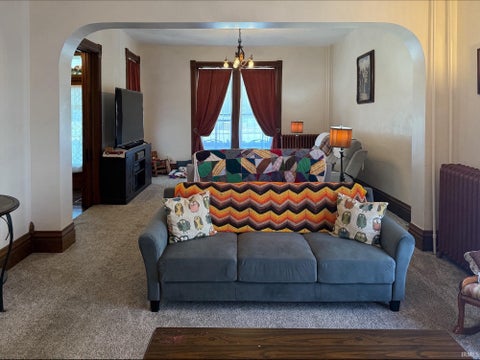 Tiny photo for 415 N Geiger Street, Huntingburg, IN 47542 (MLS # 202642206)