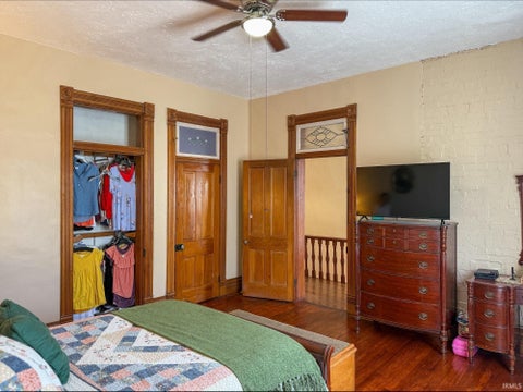 Tiny photo for 415 N Geiger Street, Huntingburg, IN 47542 (MLS # 202642206)