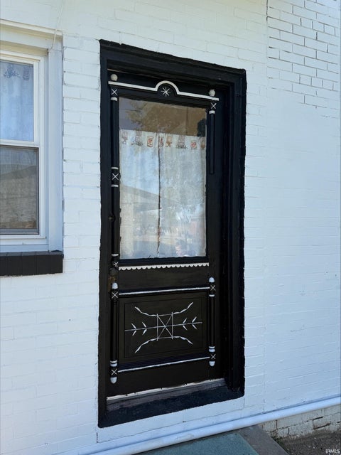 Tiny photo for 415 N Geiger Street, Huntingburg, IN 47542 (MLS # 202642206)
