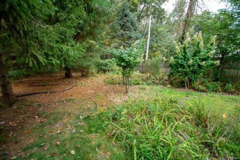 Tiny photo for 1671 Brookstone Court, Elkhart, IN 46514 (MLS # 202538662)