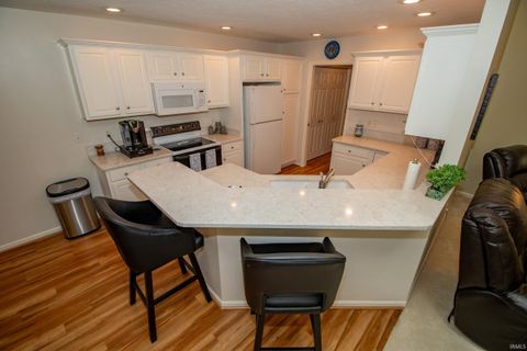 Tiny photo for 1671 Brookstone Court, Elkhart, IN 46514 (MLS # 202538662)