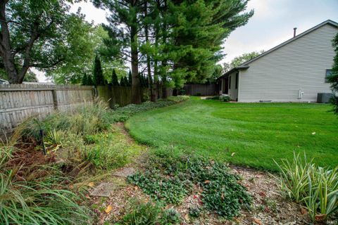 Tiny photo for 1671 Brookstone Court, Elkhart, IN 46514 (MLS # 202538662)