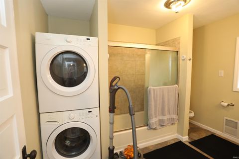 Tiny photo for 210 14th Street, Logansport, IN 46947 (MLS # 202603065)