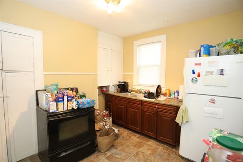 Tiny photo for 210 14th Street, Logansport, IN 46947 (MLS # 202603065)