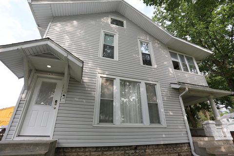 Tiny photo for 210 14th Street, Logansport, IN 46947 (MLS # 202603065)