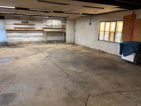 Tiny photo for 2059 E Columbia Street, Evansville, IN 47711 (MLS # 202609392)