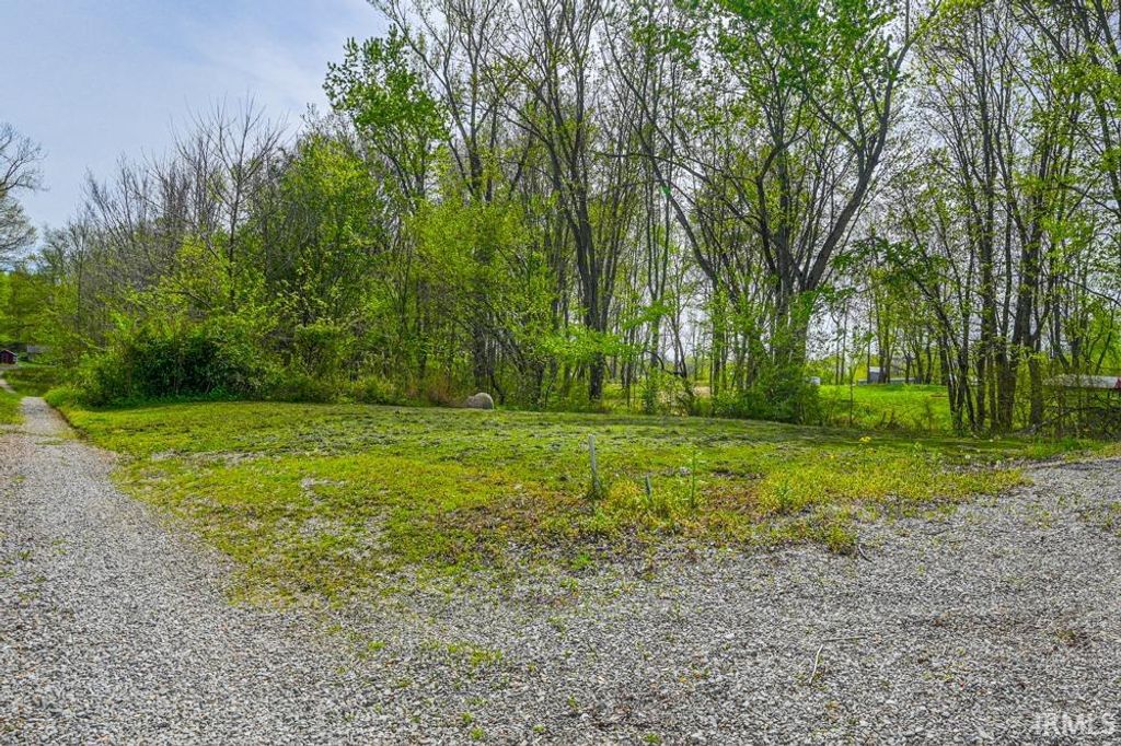 Photo of 6804 W Mill Road, Evansville, IN 47720 (MLS # 202612328)
