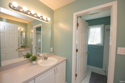 Tiny photo for 619 W Bur Oak Court, Lafayette, IN 47909 (MLS # 202612404)