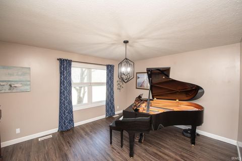 Tiny photo for 619 W Bur Oak Court, Lafayette, IN 47909 (MLS # 202612404)