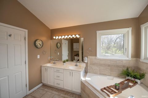 Tiny photo for 619 W Bur Oak Court, Lafayette, IN 47909 (MLS # 202612404)