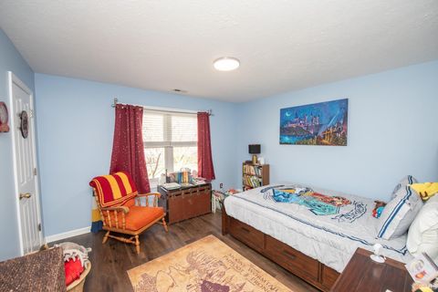 Tiny photo for 619 W Bur Oak Court, Lafayette, IN 47909 (MLS # 202612404)