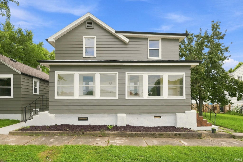 Photo of 417/415 Pasadena Drive, Fort Wayne, IN 46807 (MLS # 202634431)