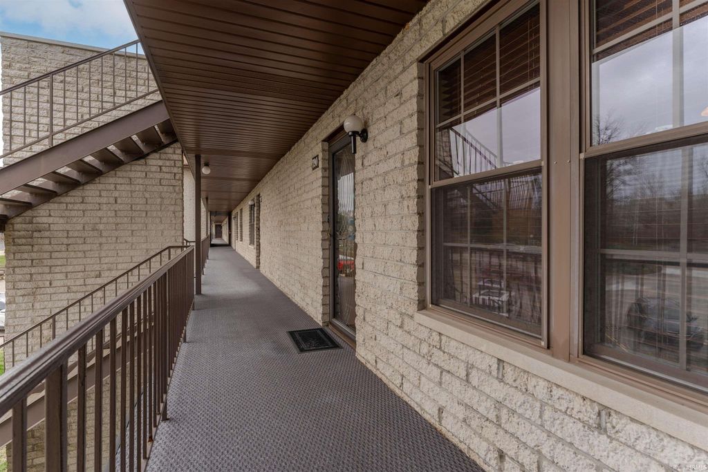 Photo of 790 Senate Avenue, Evansville, IN 47711 (MLS # 202608942)