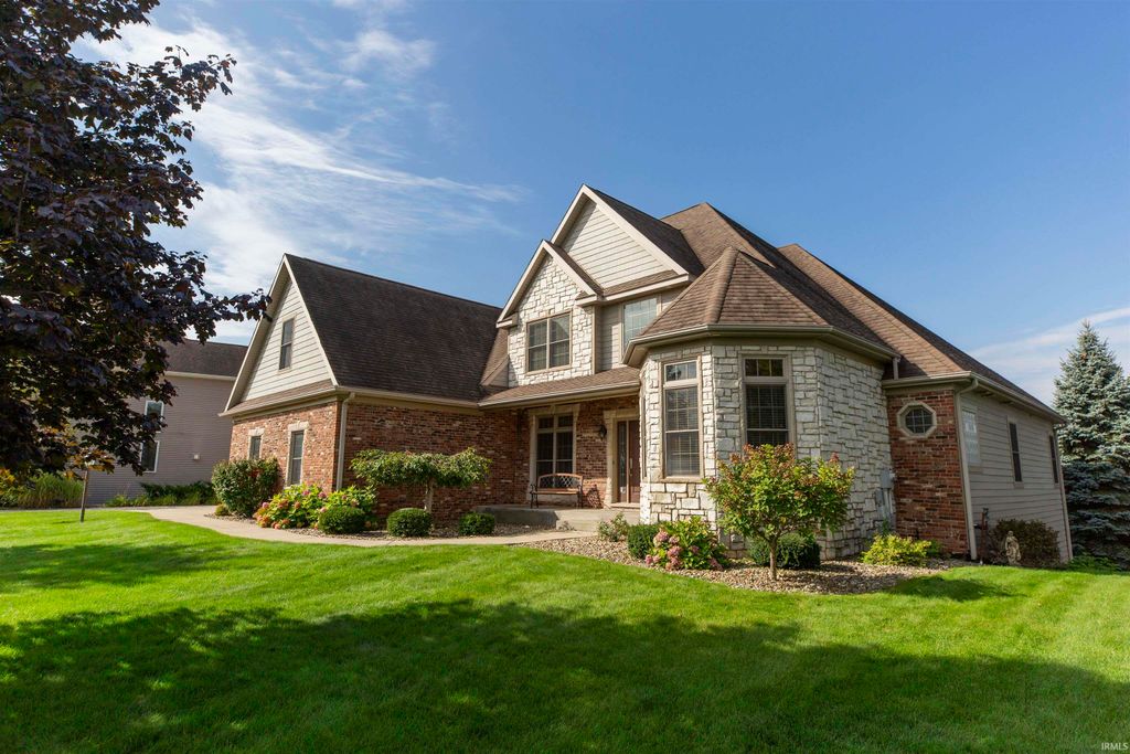 Photo of 51095 Chatham Ridge Drive, South Bend, IN 46637 (MLS # 202536797)