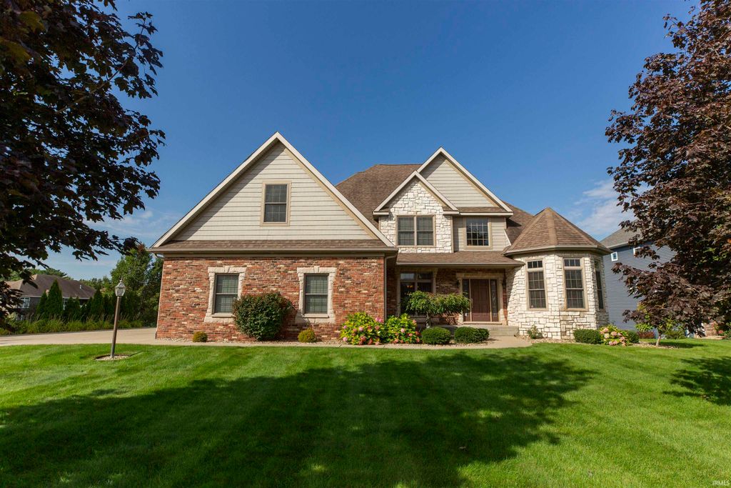 Photo of 51095 Chatham Ridge Drive, South Bend, IN 46637 (MLS # 202536797)