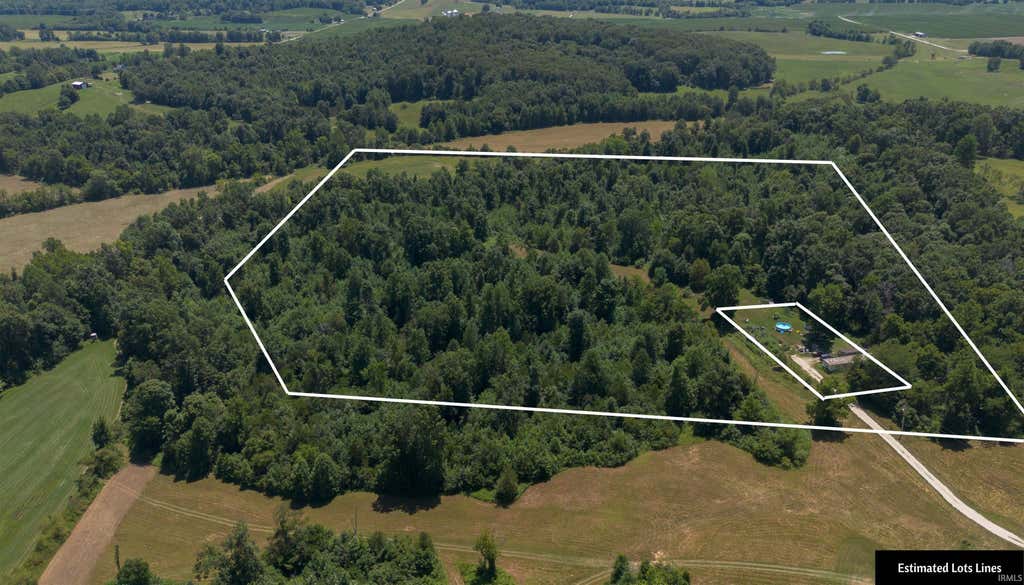 Photo of 1 N Ridgeport Lane, Bloomfield, IN 47424 (MLS # 202631096)