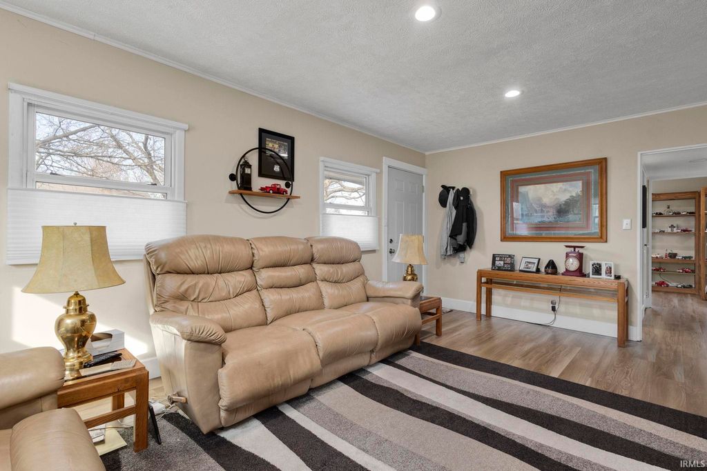 Photo of 303 E Chippewa Avenue, South Bend, IN 46614 (MLS # 202601460)