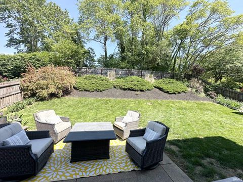 Tiny photo for 212 Alexandria Drive, Newburgh, IN 47630 (MLS # 202613825)