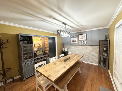 Tiny photo for 212 Alexandria Drive, Newburgh, IN 47630 (MLS # 202613825)