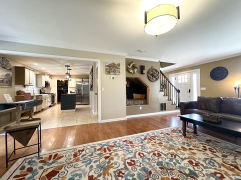 Tiny photo for 212 Alexandria Drive, Newburgh, IN 47630 (MLS # 202613825)