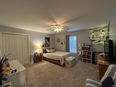 Tiny photo for 212 Alexandria Drive, Newburgh, IN 47630 (MLS # 202613825)