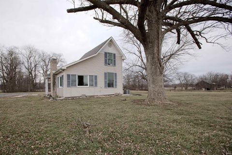 Tiny photo for 2014 S 300 W, Peru, IN 46970 (MLS # 202601173)