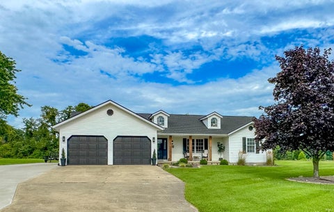 Photo of 192 Maple Run Estates Drive DR, Springville, IN 47462 (MLS # 202627557)