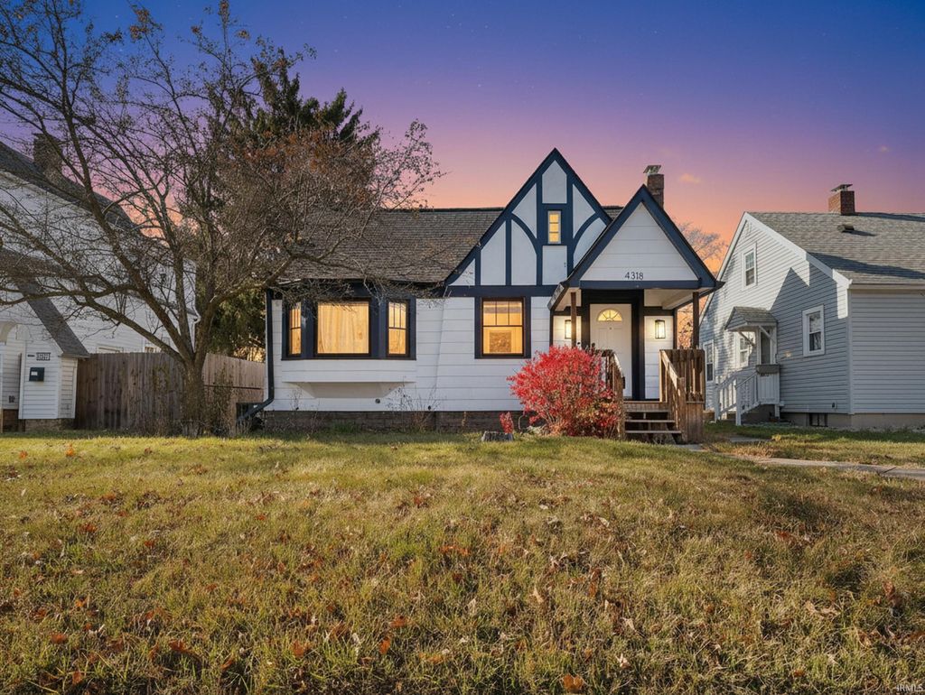 Photo of 4318 Buell Drive, Fort Wayne, IN 46807 (MLS # 202547032)