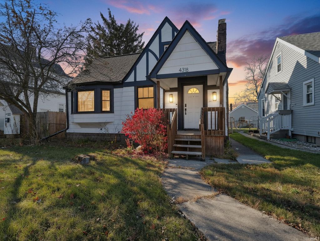 Photo of 4318 Buell Drive, Fort Wayne, IN 46807 (MLS # 202547032)