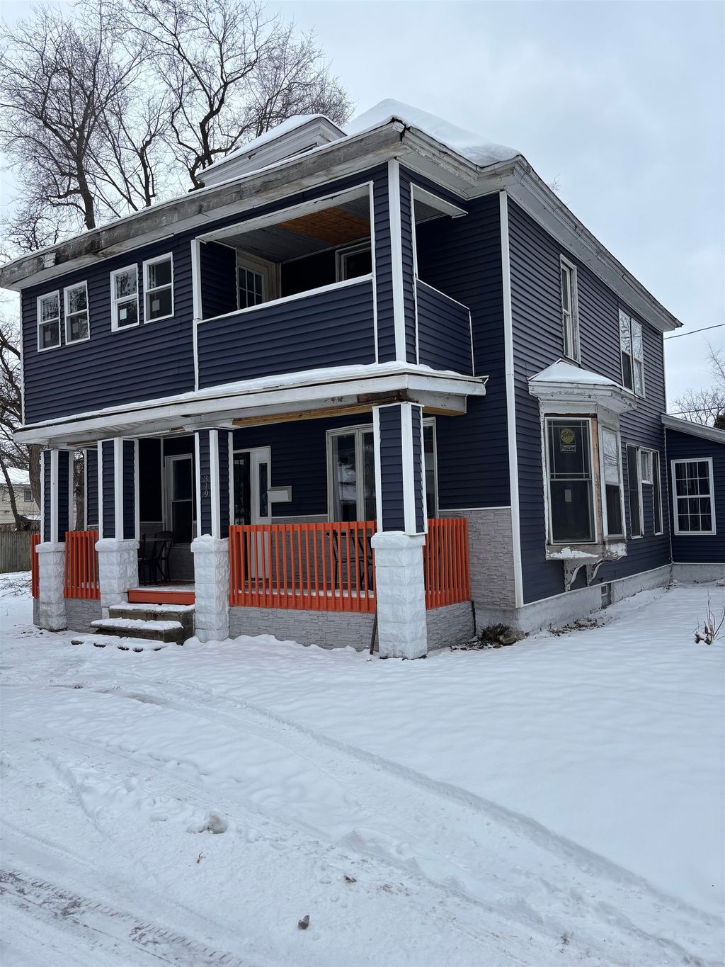 Photo of 319 Kunstman Court, South Bend, IN 46601 (MLS # 202600595)