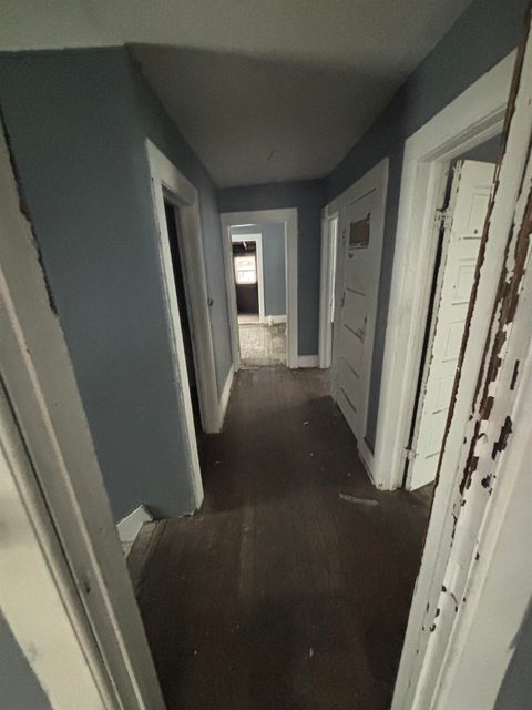 Tiny photo for 319 Kunstman Court, South Bend, IN 46601 (MLS # 202600595)